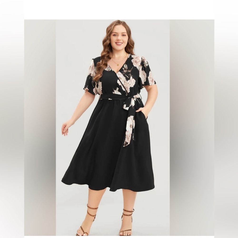 This week stop by my closet lowering prices everyday ππβ€οΈ LIKE this listing π - Picture 10 of 16